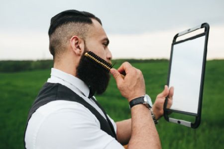 why beard is itchy